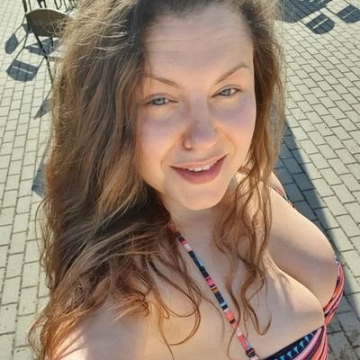 Sofia Curly Biography, Age, Net Worth & Career Guide 2025-26